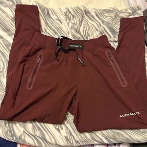 Men’s identity alphalete size small